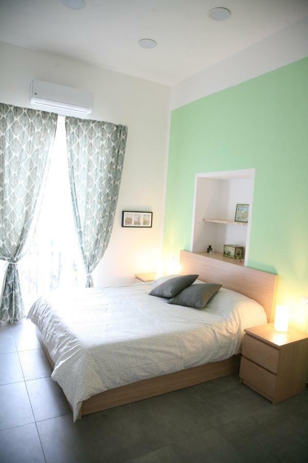 Couette-café Alyssa House